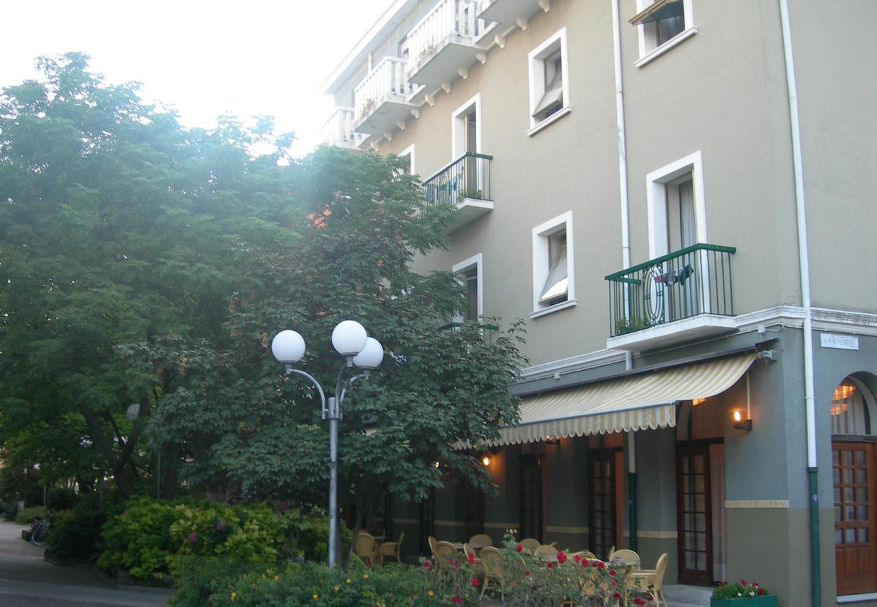Hotel Milano Grado Exterior foto